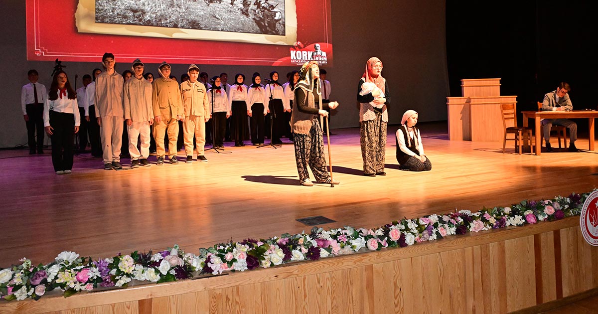 DENİZLİ’DE İSTİKLÂL MARŞI’NIN KABULÜNÜN 105. YILI TÖRENLE ANILDI