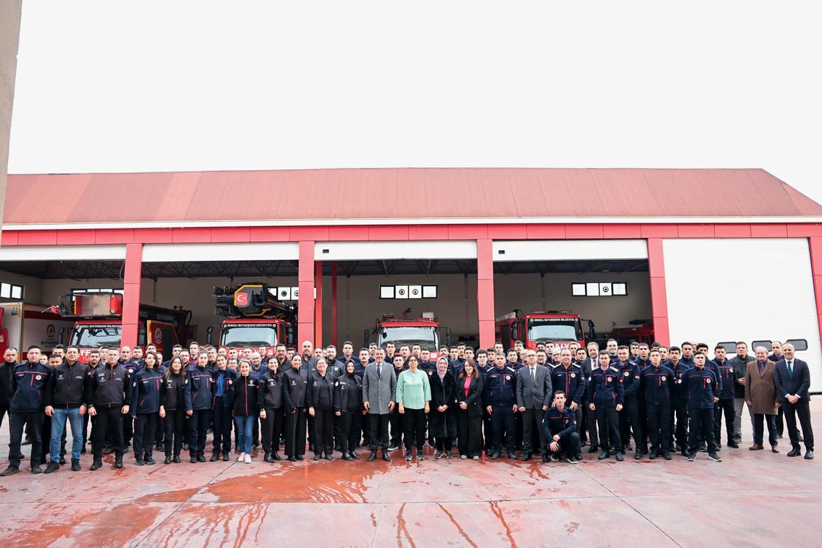 ÇAVUŞOĞLU PERSONELİYLE BAYRAMLAŞTI