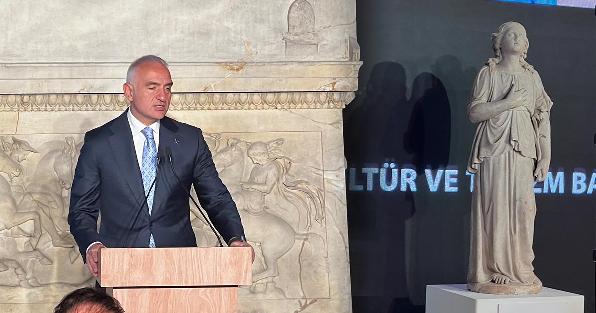 DENİZLİ OPERASYONUYLA KURTARILAN MELEK KAÇAKÇILIKLA MÜCADELENİN SEMBOLÜ OLDU