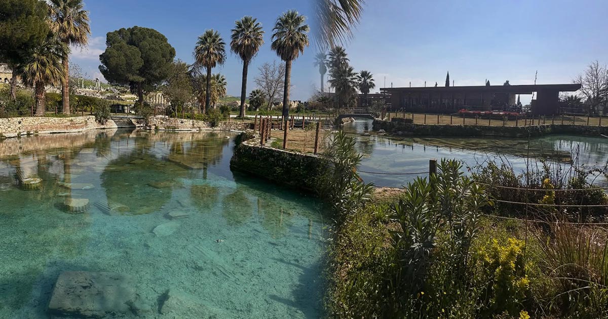 HİERAPOLİS’TE TURİZM SEZONU ÖNCESİ ANTİK HAVUZ KRİZİ