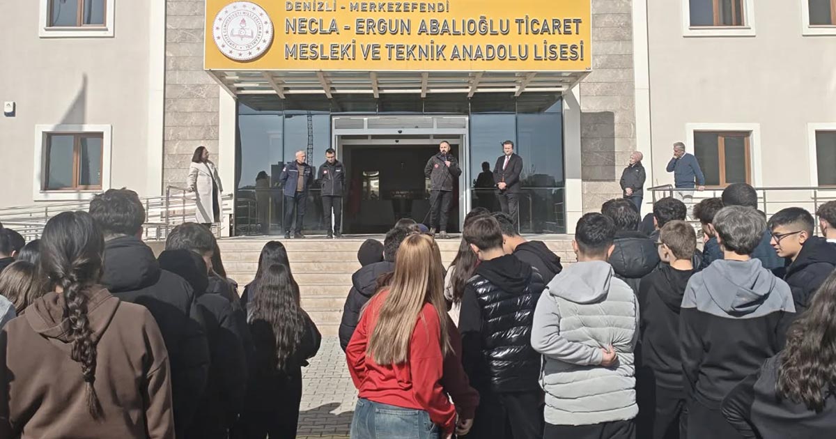 LİSEDE DEPREM TATBİKATI