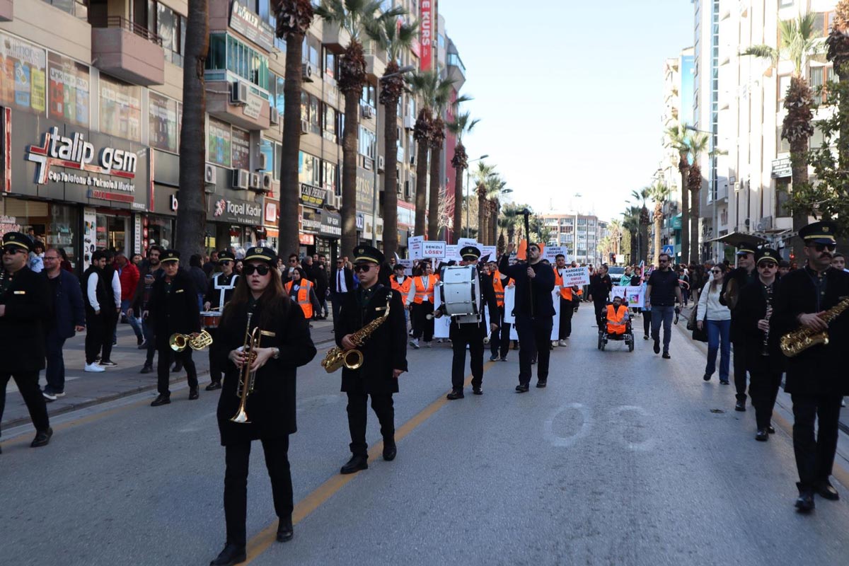 LÖSEV’DEN FARKINDALIK ETKİNLİĞİ