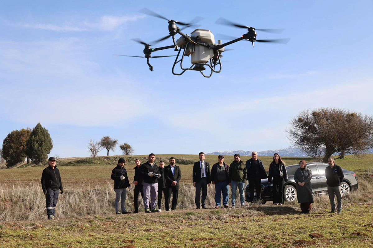 TARLAYA DRONLA GÜBRE ATTILAR