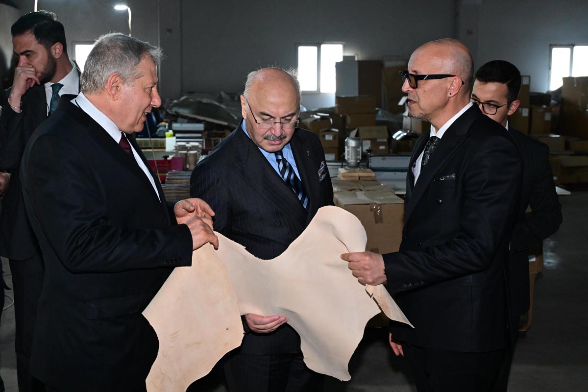 VALİNİN SOYADI SOHBETE RENK KATTI