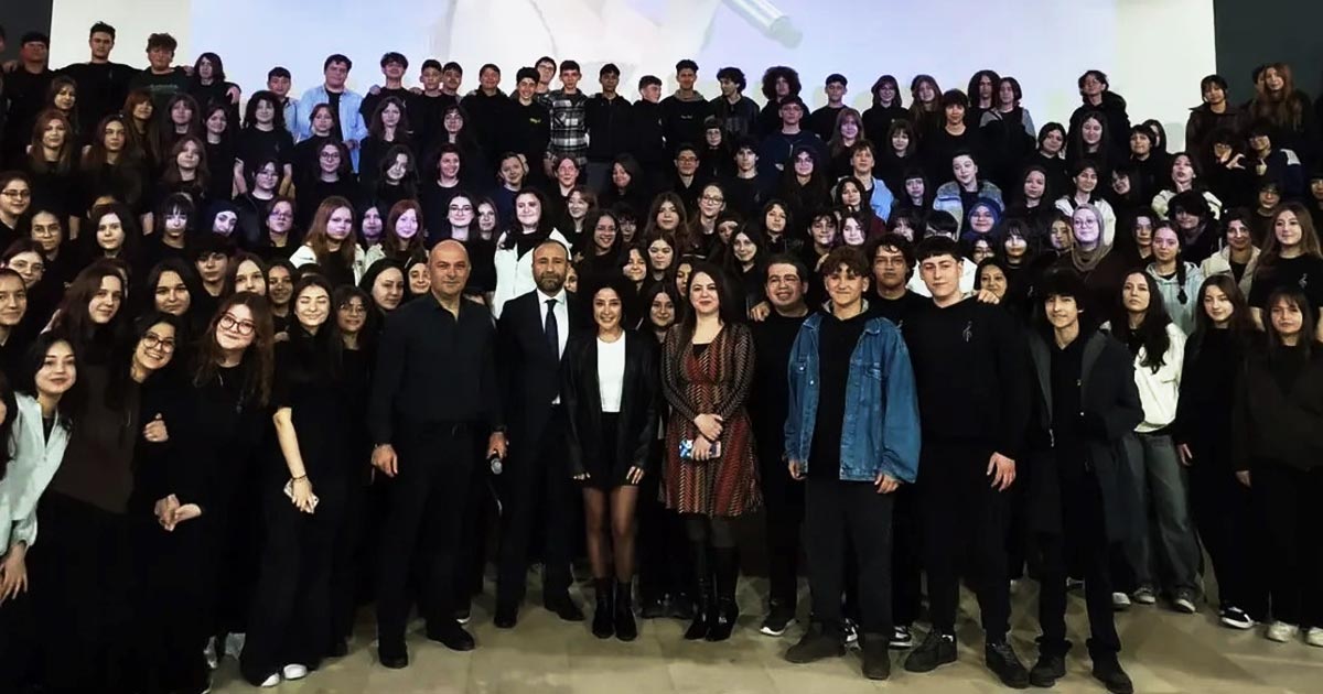 MELEK MOSSO DENİZLİ’DE ÖĞRENCİLERLE BULUŞTU