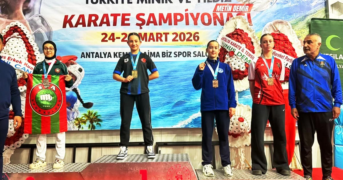 KARATECİLERDEN MADALYA REKORU
