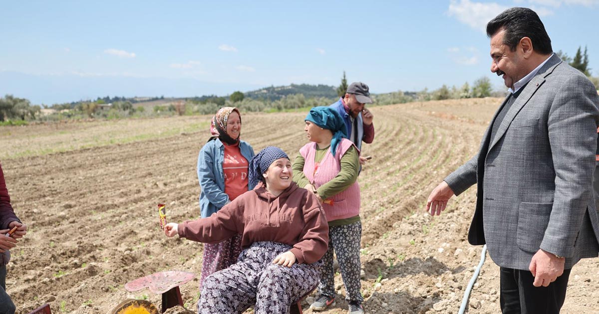 DENİZLİ KEKİĞİNİ ELLERİYLE DİKTİ