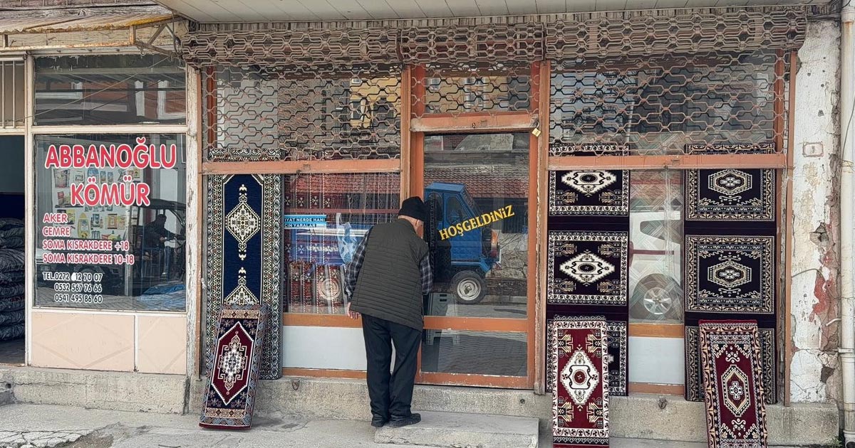 HASIR YASTIKLAR ZAMANA YENİK DÜŞTÜ