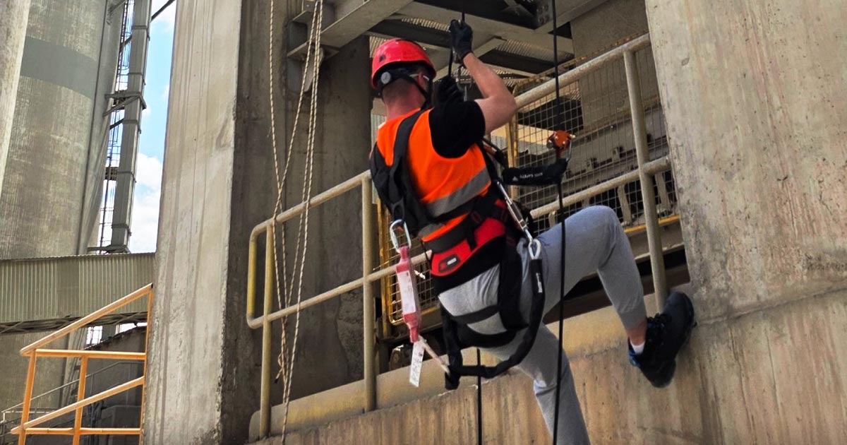 OYAK ÇİMENTOYA İKİ ÖDÜL