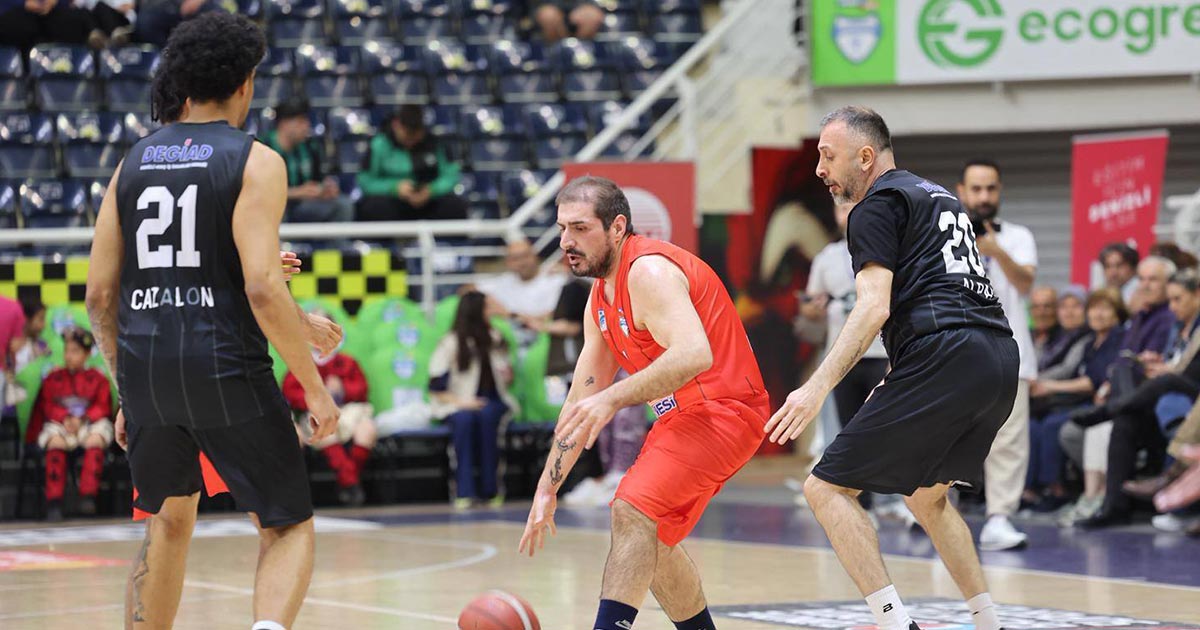 BU MAÇIN GELİRİ ÖĞRENCİLERE