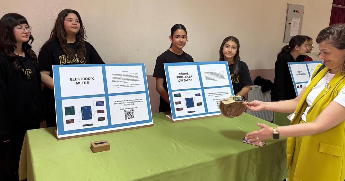 GELECEĞİN MÜHENDİSLERİ PROJELERİNİ SERGİLEDİ