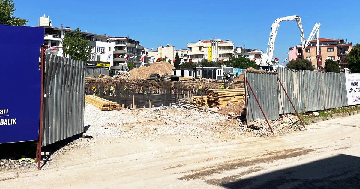 TEMEL ATMA TÖRENİ SİYASİLERİ BULUŞTURDU