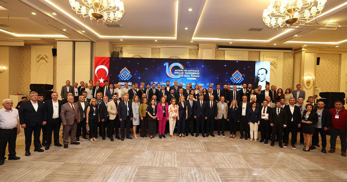 AKDENİZ BELEDİYELER BİRLİĞİNDEN MERKEZEFENDİ VE ÇAMELİ'YE ÖDÜL