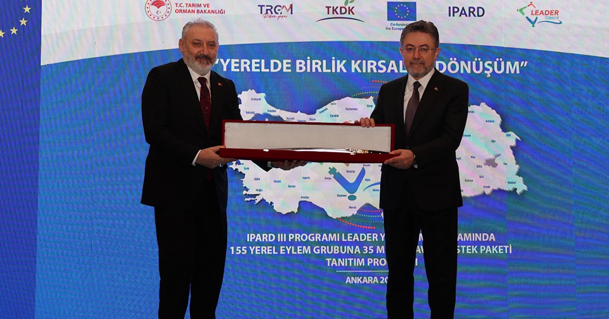 ANKARA’DAKİ ZİRVEYE DAMGA VURDULAR