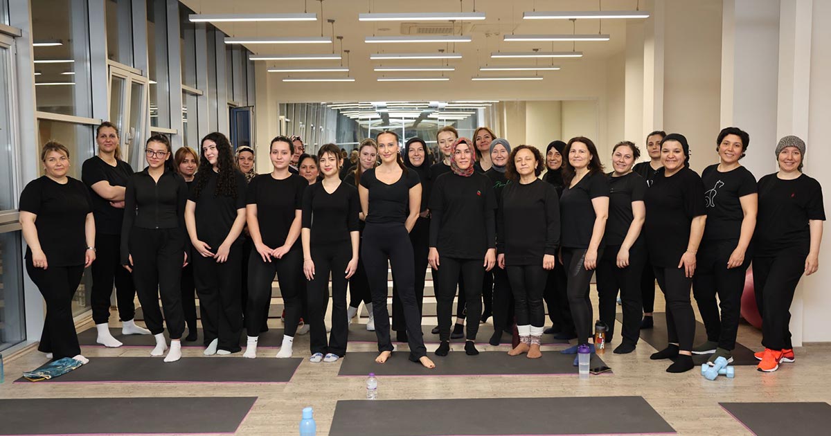 BAĞBAŞI GENÇLİK MERKEZİ KAPILARINI AÇTI