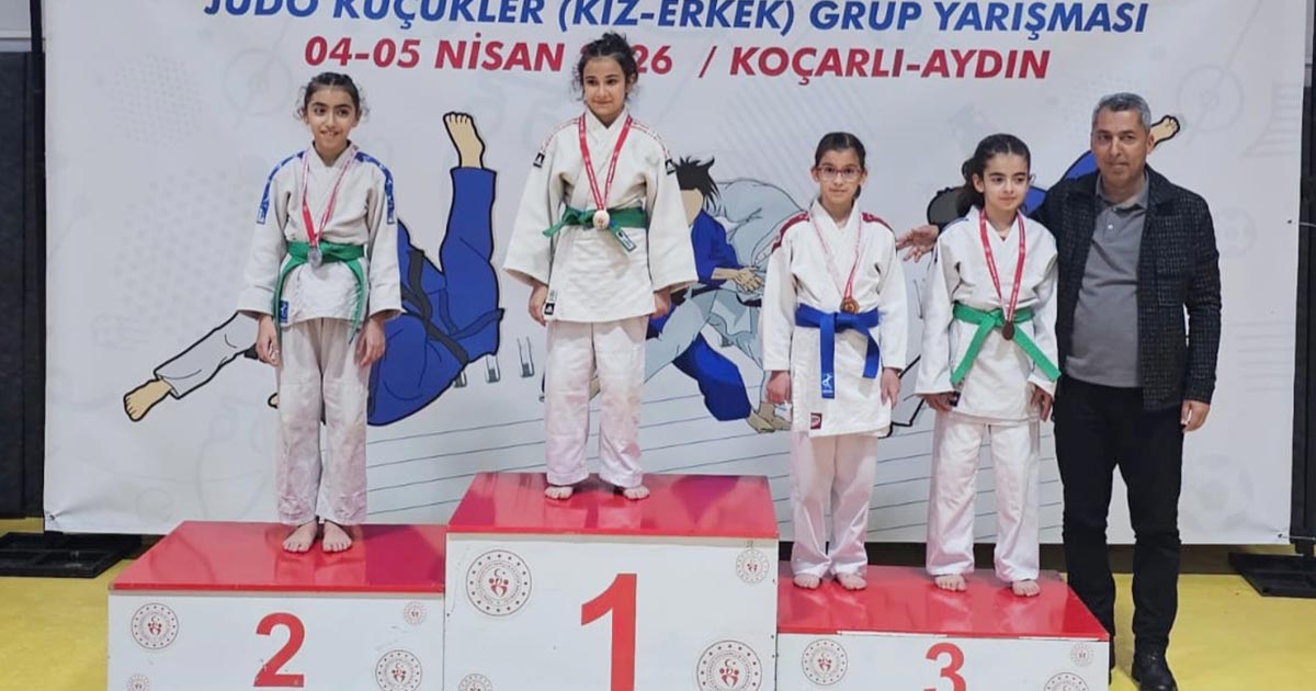 DENİZLİLİ HABİBE TÜRKİYE ÜÇÜNCÜSÜ OLDU