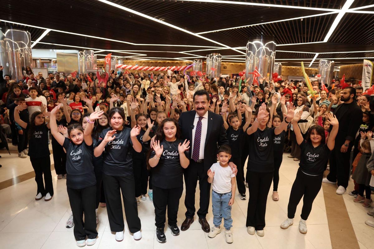 DOYASIYA EĞLENDİLER