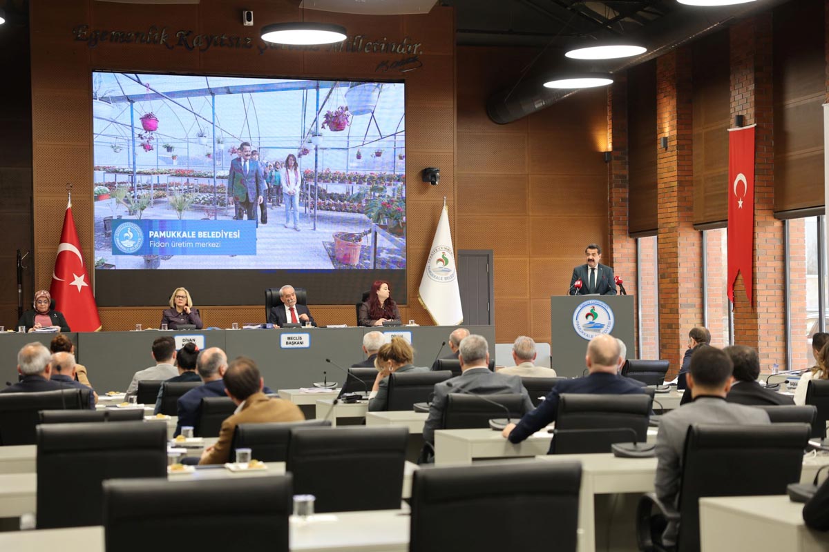 PAMUKKALE'DE BORÇLAR SIFIRLANDI