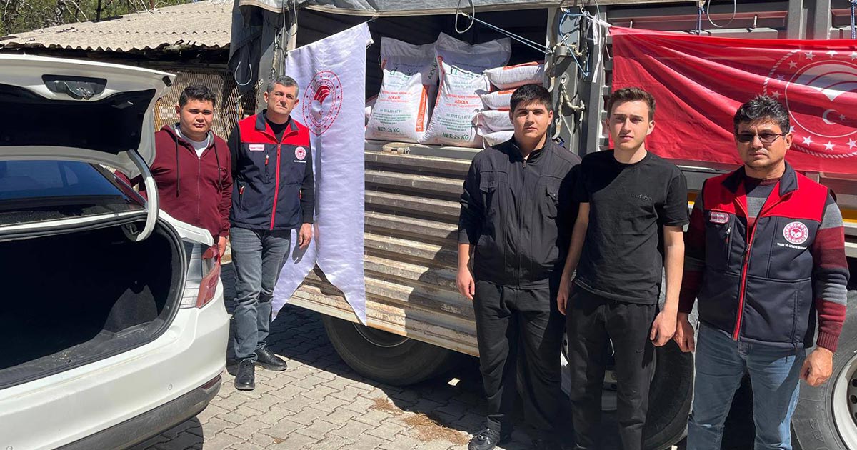 ÜRETİCİLERE NOHUT TOHUMU DAĞITILDI