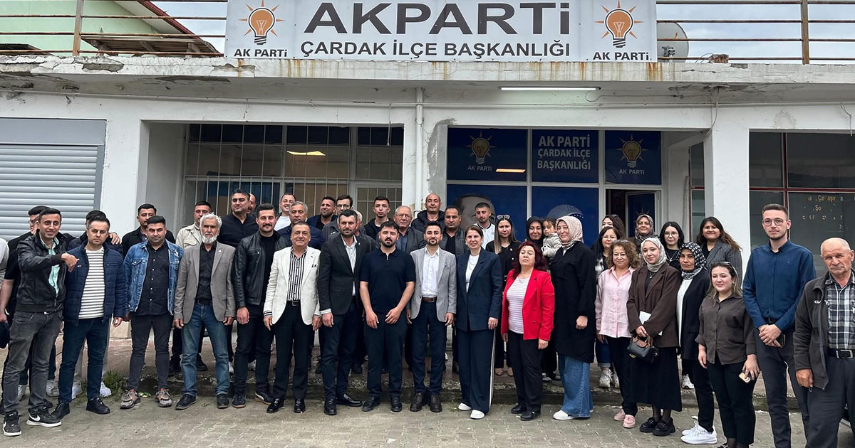 CHP GENÇLİK KOLLARI BAŞKANI AK PARTİ’YE GEÇTİ