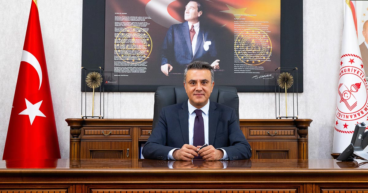 BUGÜN GENÇLERİN BAYRAMI
