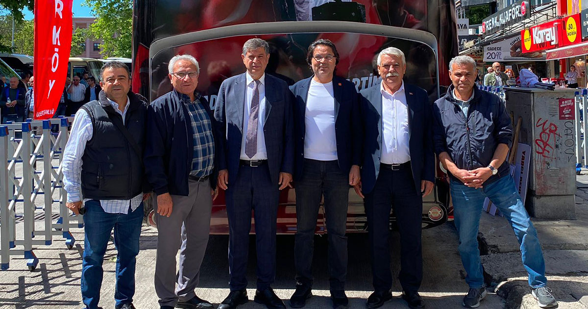 ÖZEL'LE BAYRAMLAŞIP ANITKABİR'E YÜRÜDÜLER