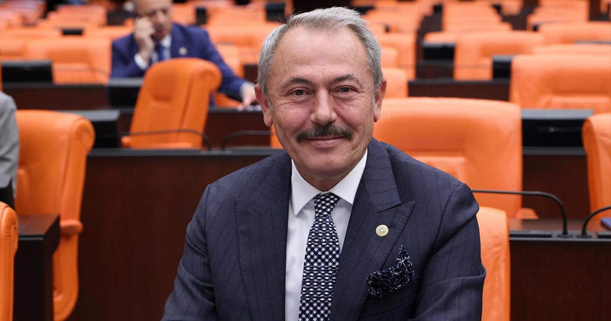 BUGÜN GENÇLERİN BAYRAMI