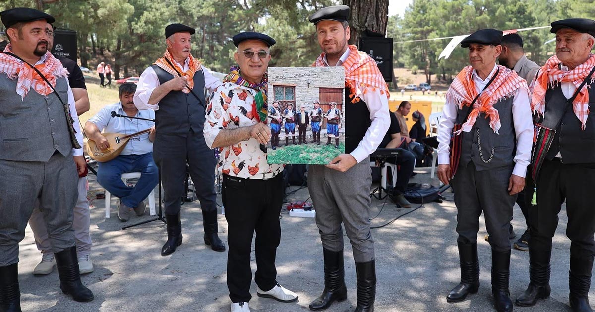 BİNLER BU ŞENLİKTE BULUŞTU