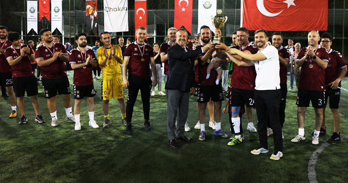 DENİZLİ OSB FUTBOL LİGİ’NDE ŞAMPİYONLAR BELLİ OLDU
