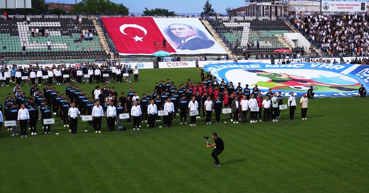 ŞAMPİYON 4 EYLÜL