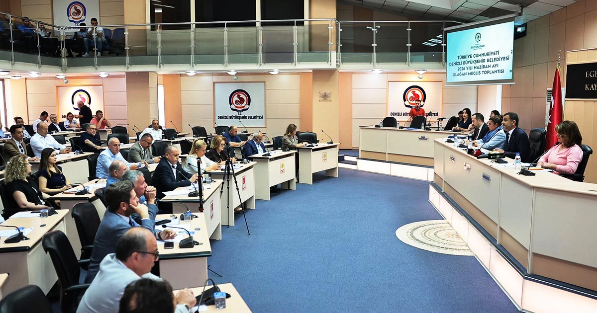 ÇAVUŞOĞLU'DAN YENİ İDDİALAR: "ESKİLER ÇÖZÜLMEYE BAŞLADI"