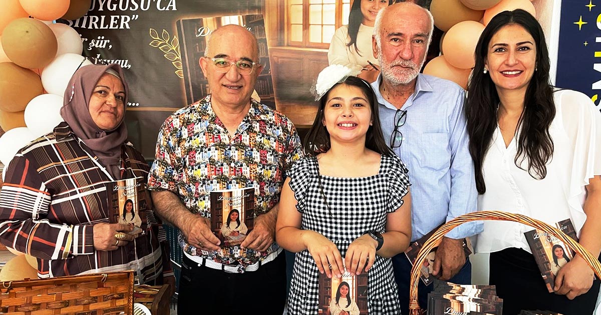 10 YAŞINDA ŞİİR KİTABI ÇIKARDI