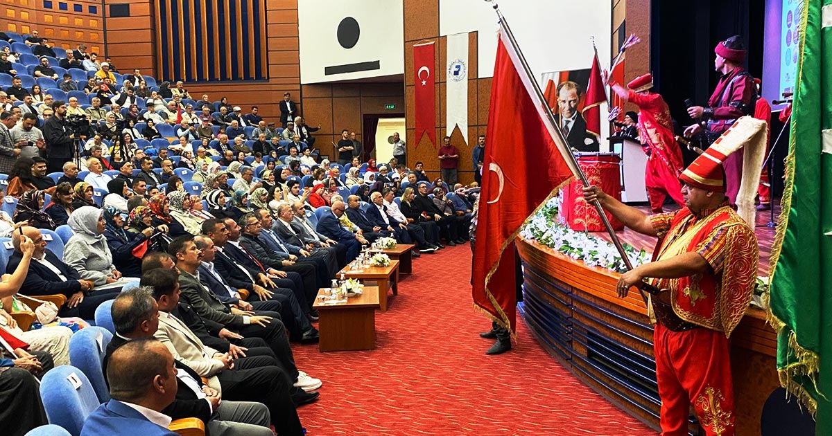 BİNGÖL ŞEHİTLERİ DUALARLA ANILDI