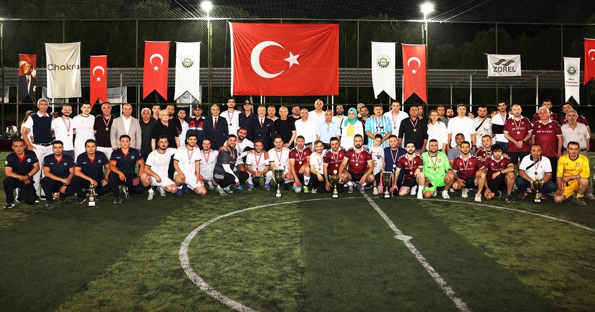 DENİZLİ OSB FUTBOL LİGİ’NDE ŞAMPİYONLAR BELLİ OLDU