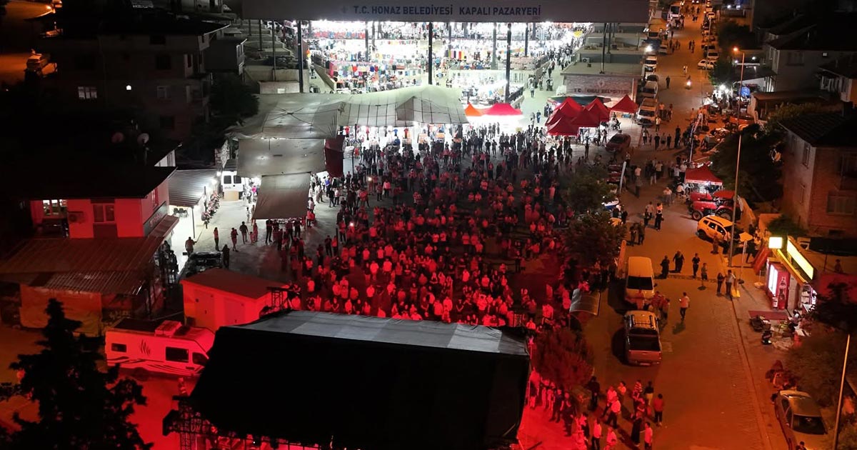 FESTİVALE MUHTEŞEM FİNAL