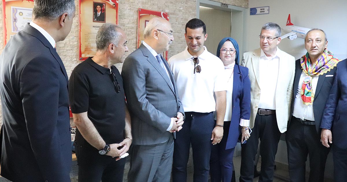 KARNELERİ VALİ KÖŞGER DAĞITTI