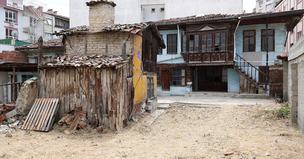 TARİHİ ŞERBETÇİOĞLU KONAĞI RESTORASYONLA GELECEĞE TAŞINACAK