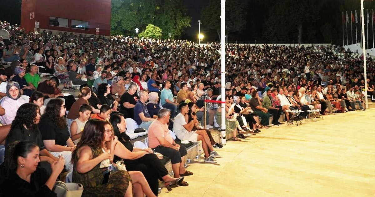 USTA İSİMLERLE UNUTULMAZ GECE