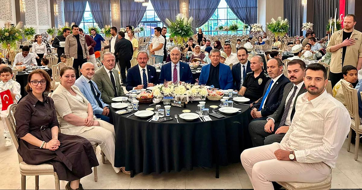 47 ÇOCUK İÇİN MUHTEŞEM SÜNNET ŞÖLENİ