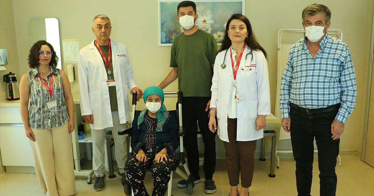 ANNESİNİN HAYATINI KURTARDI