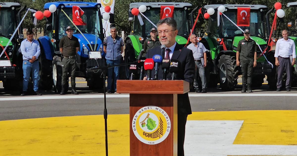 BAKAN YUMAKLI ORMAN YANGINLARIYLA MÜCADELE ÇALIŞMALARINI İNCELEDİ