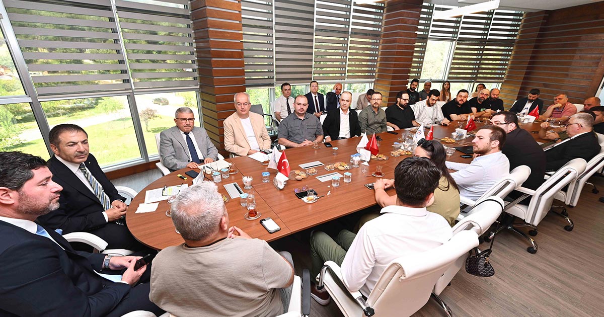 BİLİŞİM SEKTÖRÜ STRATEJİK ÖNEME SAHİP