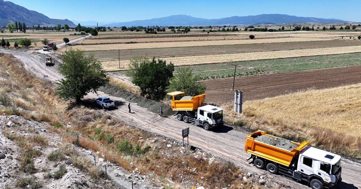 BÜYÜKŞEHİRDEN YOL HAMLESİ