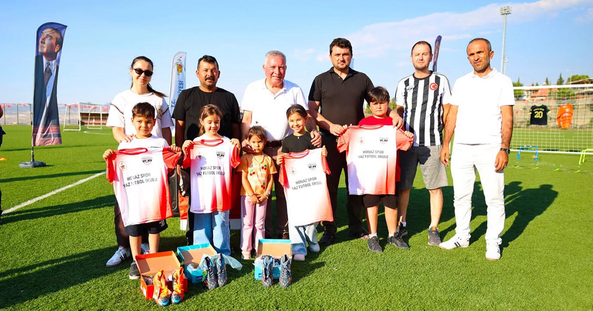 HONAZ'DA YAZ FUTBOL OKULU İLK ANTRENMANLA BAŞLADI