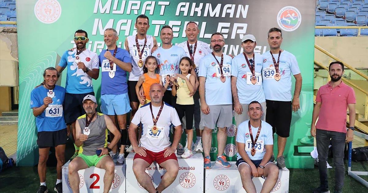 MASTER ATLETLERDEN MADALYA YAĞMURU