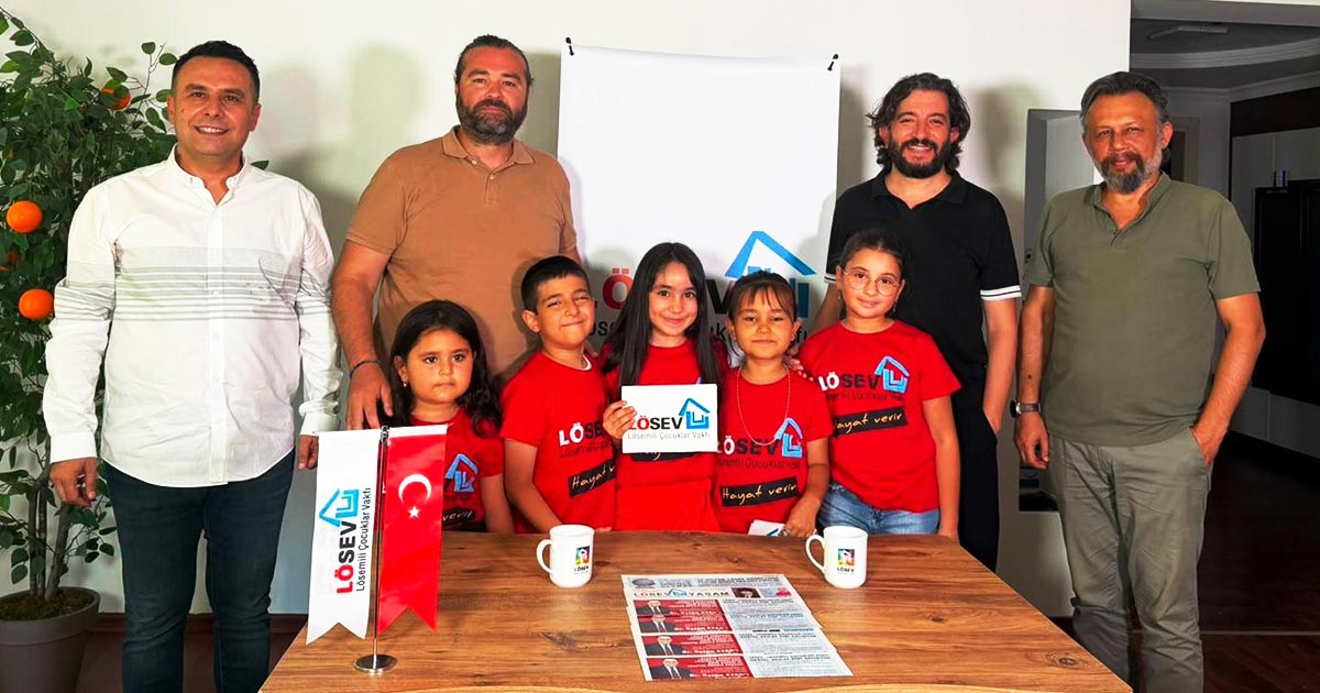 MİKROFON ÇOCUKLARA GEÇTİ