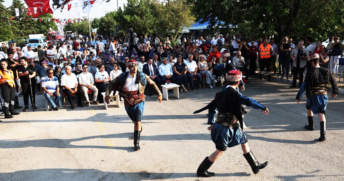 PAMUKKALE’Yİ KEKİK VE LAVANTA KOKUSU SARDI