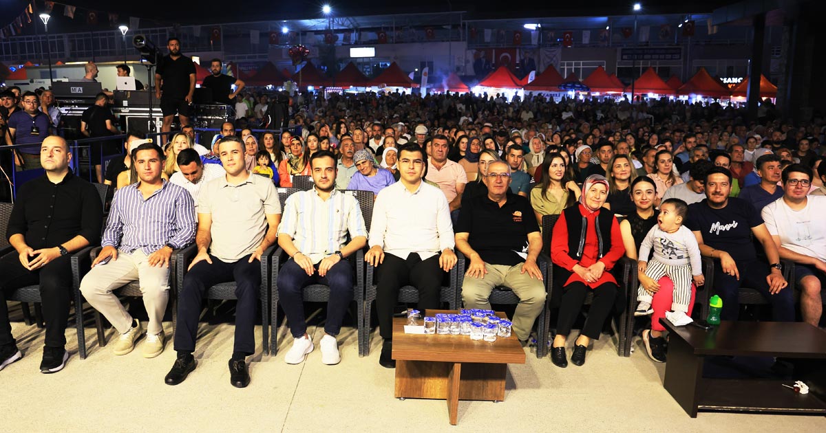 FESTİVALE GÖRKEMLİ FİNAL