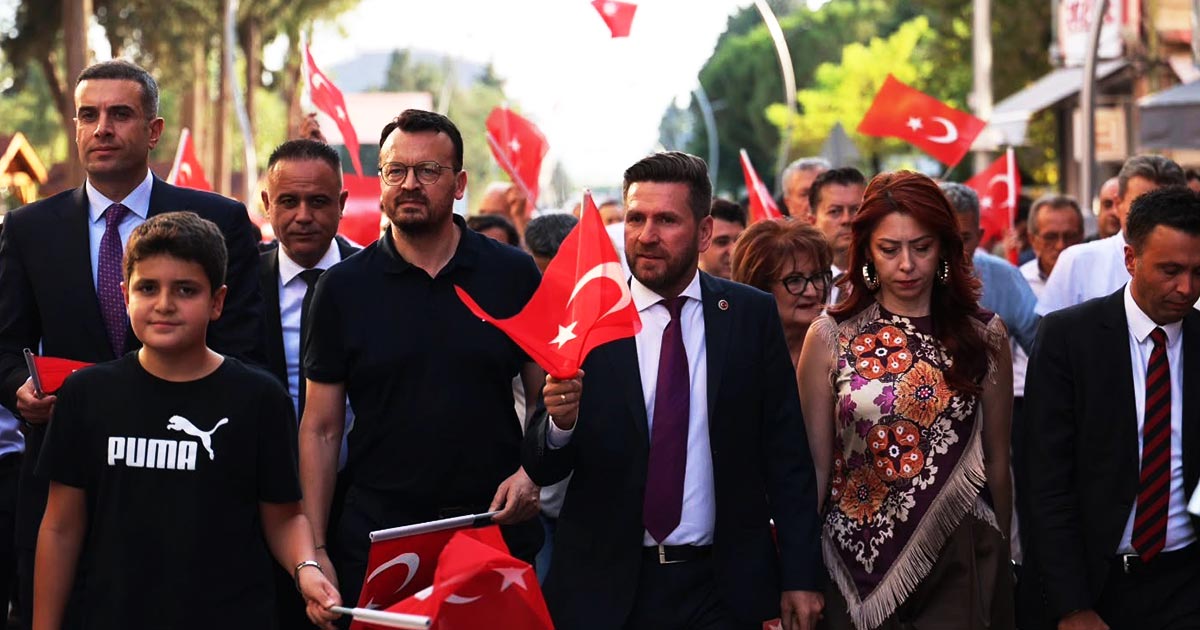 TAVAS ZEYBEĞİ FESTİVALE DAMGA VURDU