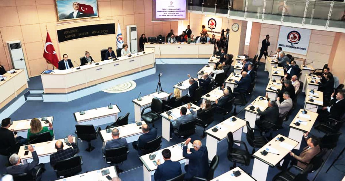 PARKA DENİZLİ'NİN ADI VERİLDİ